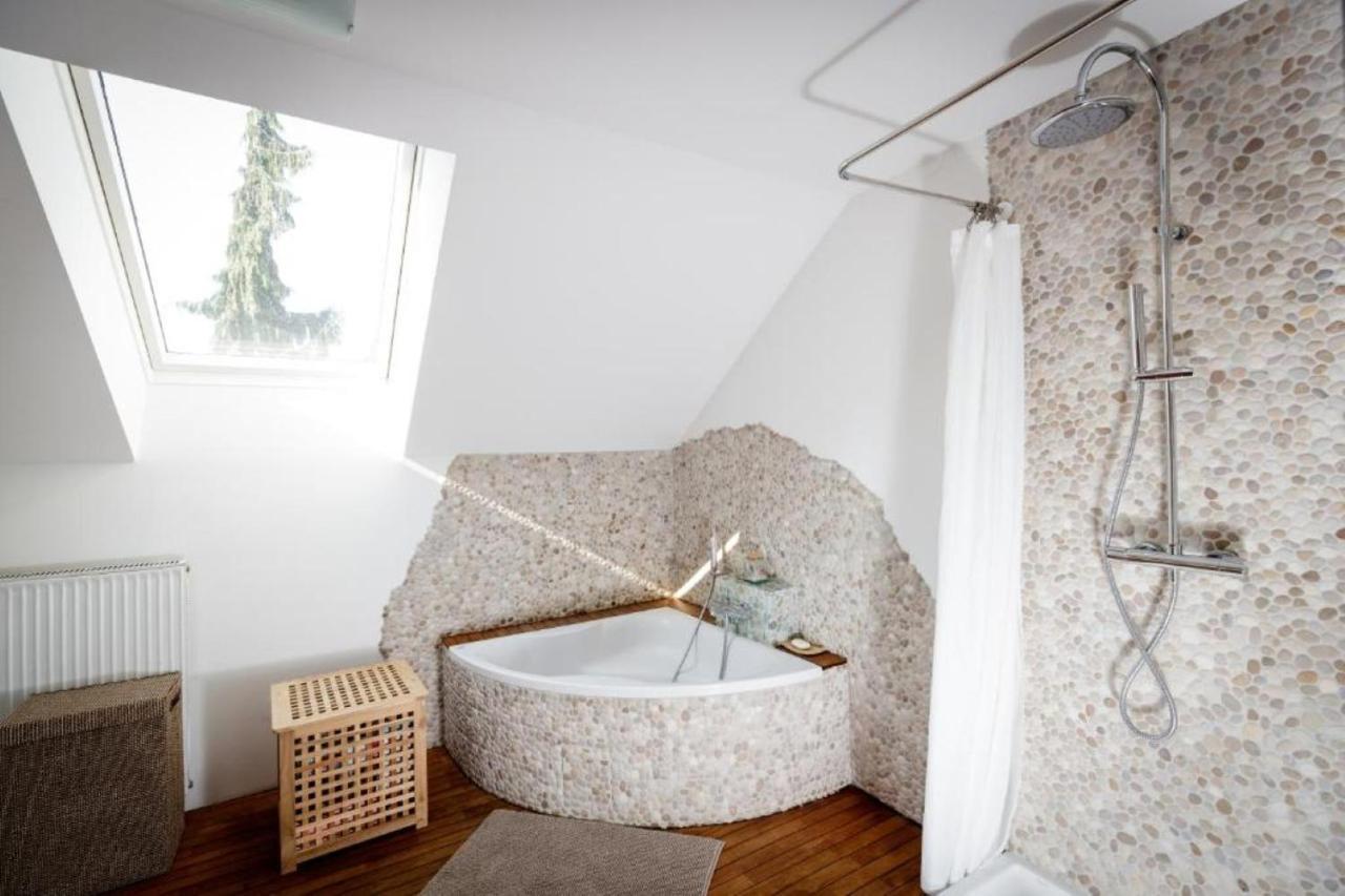 Cosy & Spacious Apt. Benc Zirovnica Exteriör bild