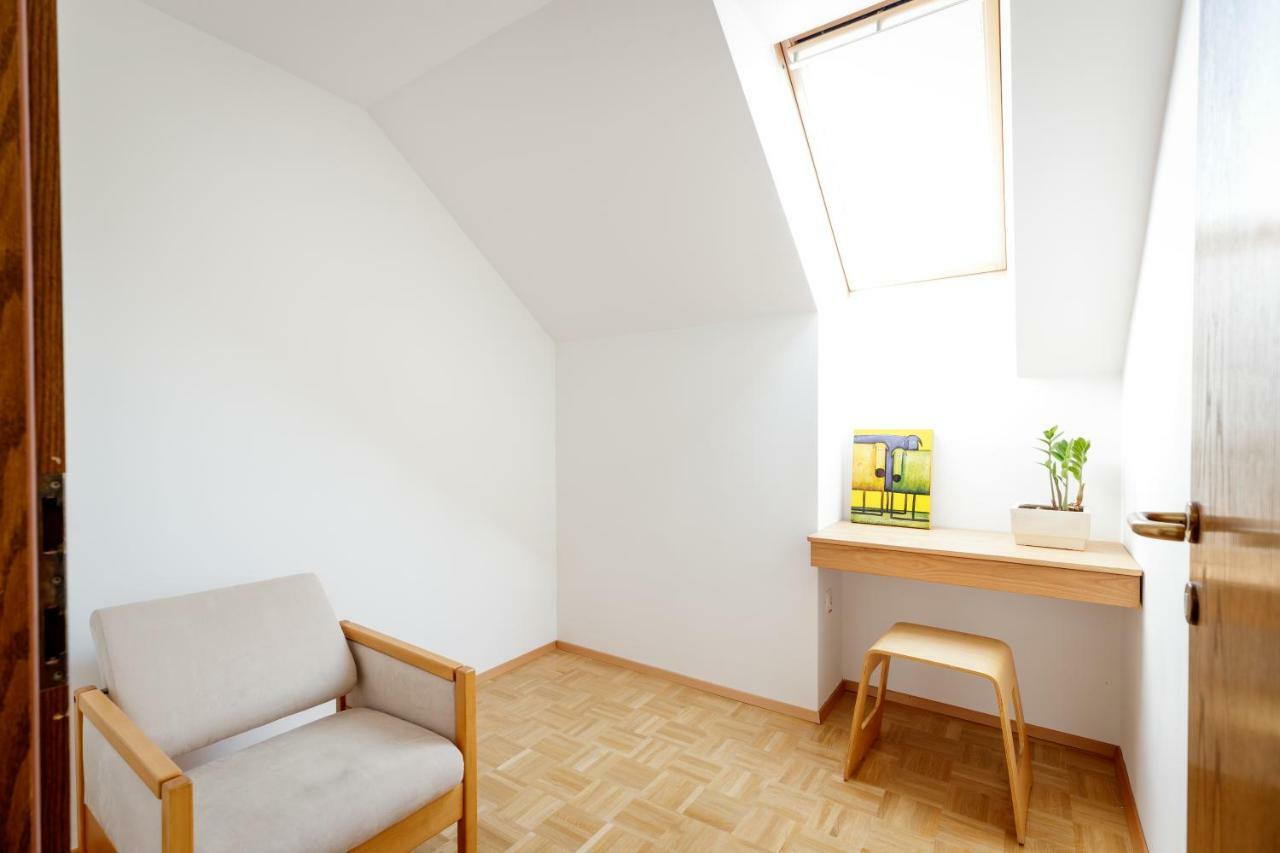 Cosy & Spacious Apt. Benc Zirovnica Exteriör bild